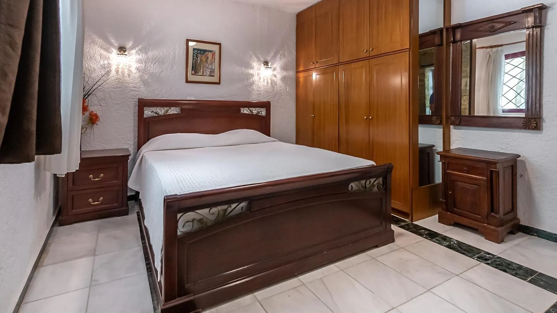 Maria Elena Villas III Kalogria