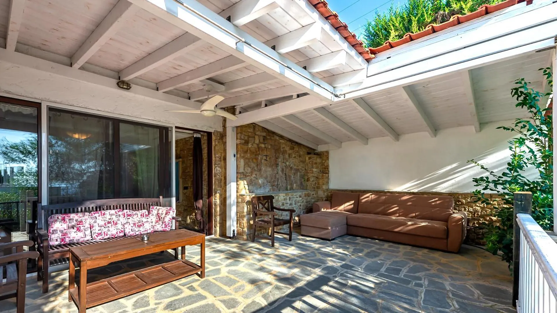 Maria Elena Villas III Kalogria