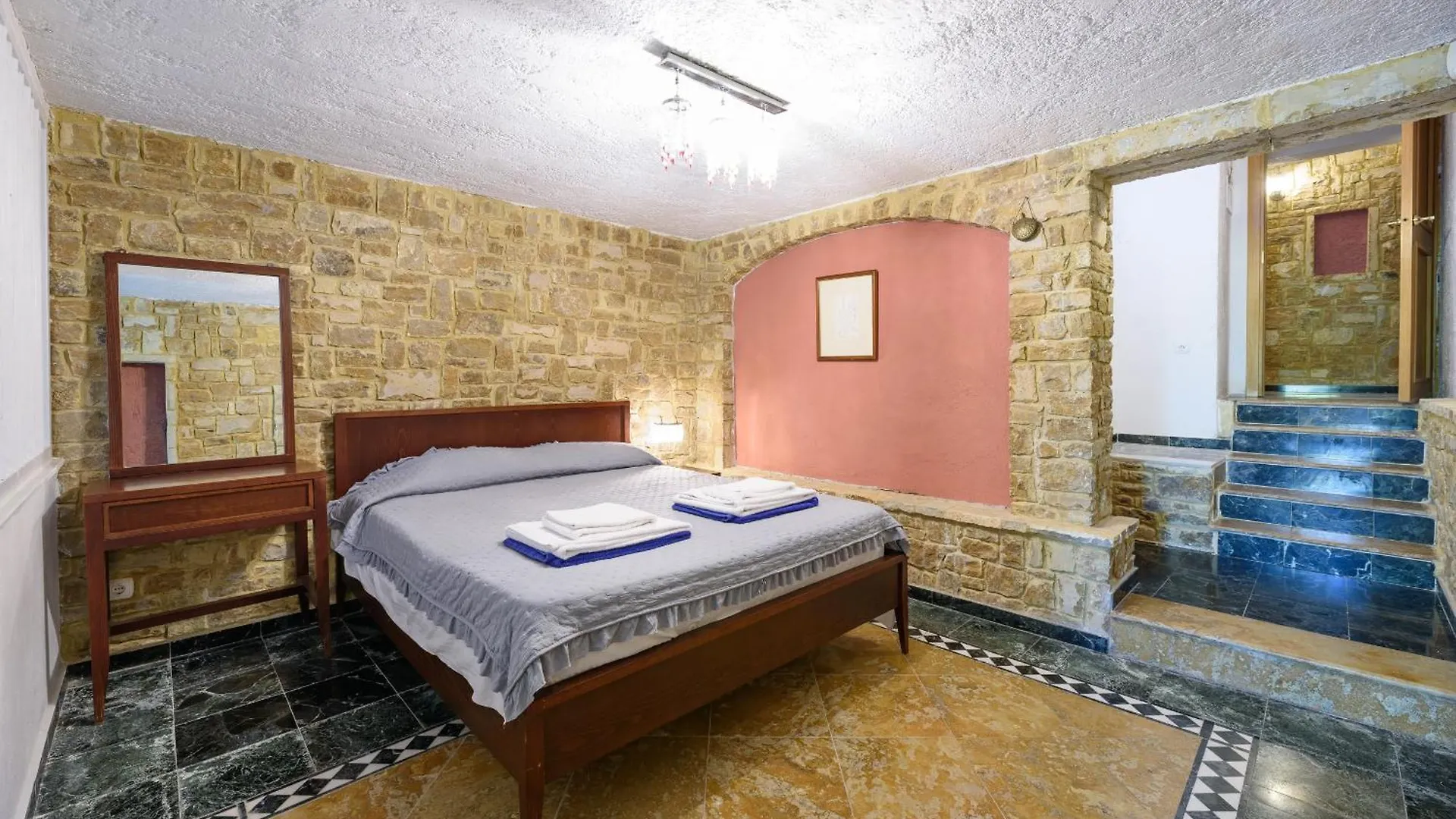 Maria Elena Villas III Kalogria